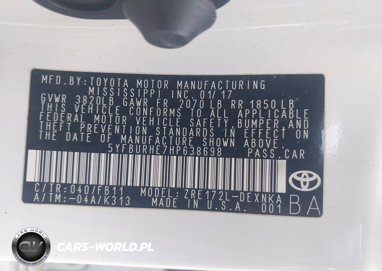 2017 Toyota Corolla Le VIN:5YFBURHE7HP638698 - 9