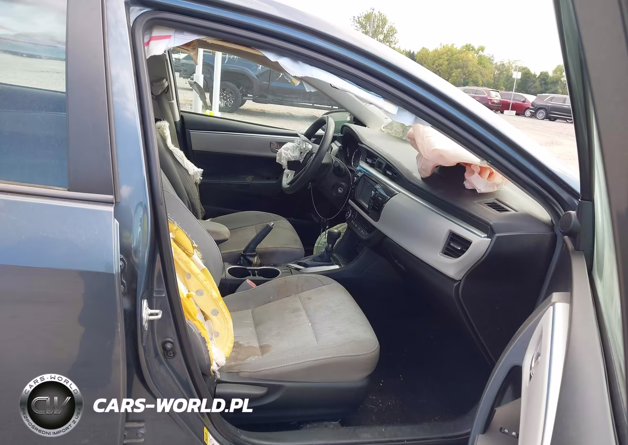 2015 Toyota Corolla Le VIN:2T1BURHE9FC479549 - 5