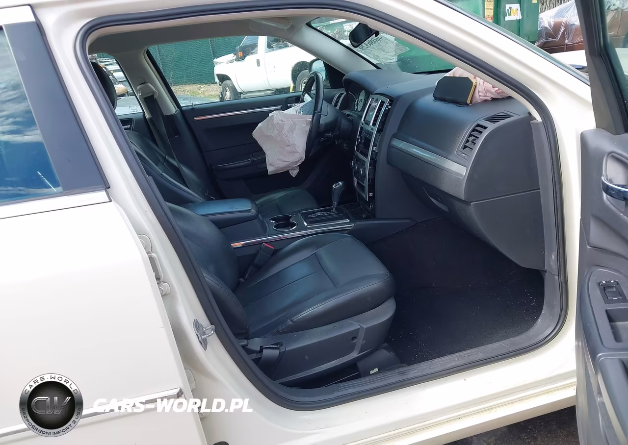 2008 Chrysler 300 Touring VIN:2C3KA53G68H222968 - 5