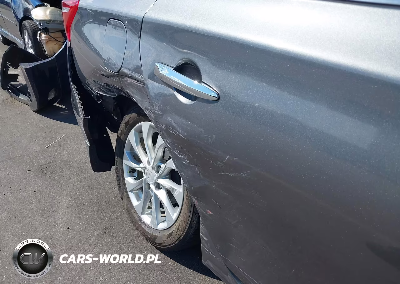 2019 Nissan Sentra S VIN:3N1AB7AP6KY202307 - 17