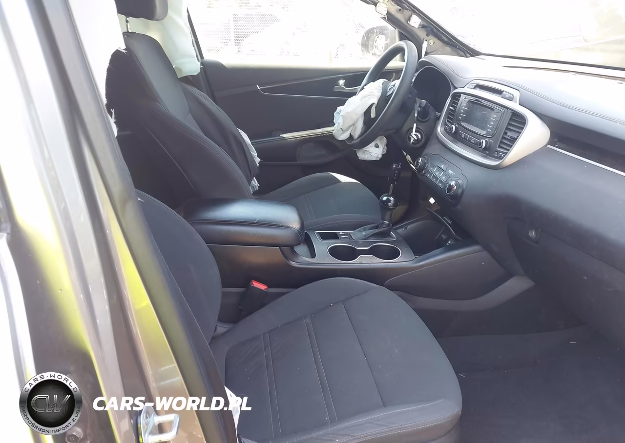 2017 Kia Sorento 3.3L Lx VIN:5XYPG4A52HG199330 - 5