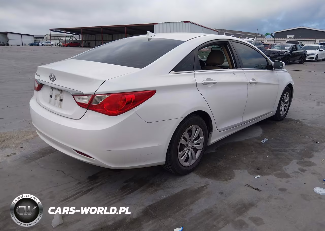 2012 Hyundai Sonata Gls VIN:5NPEB4AC5CH457913 - 4