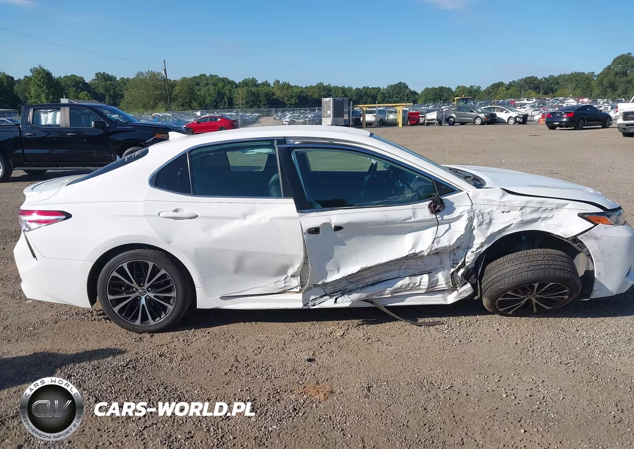2020 Toyota Camry Se VIN:4T1G11AK8LU898258 - 13
