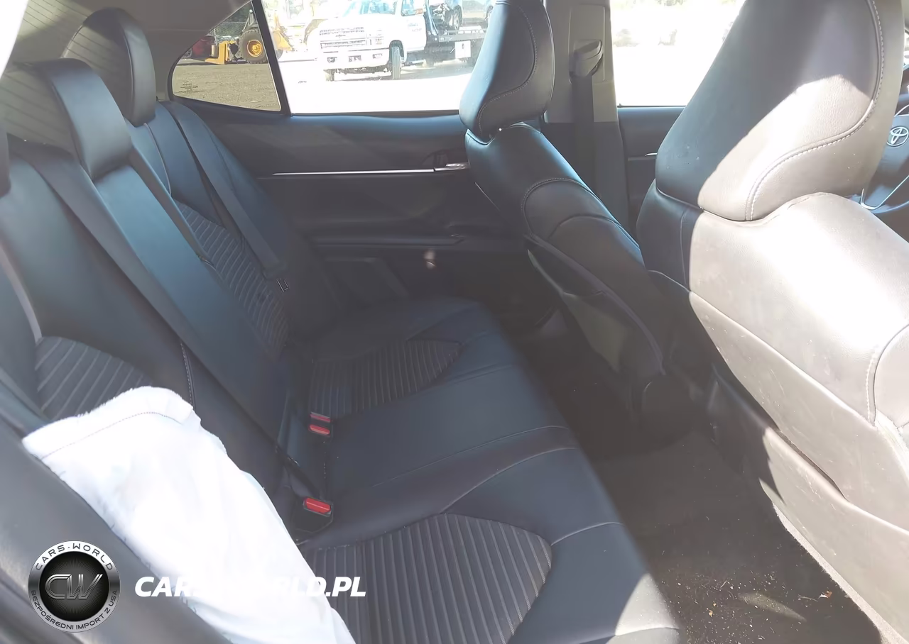2020 Toyota Camry Se VIN:4T1G11AK8LU898258 - 8