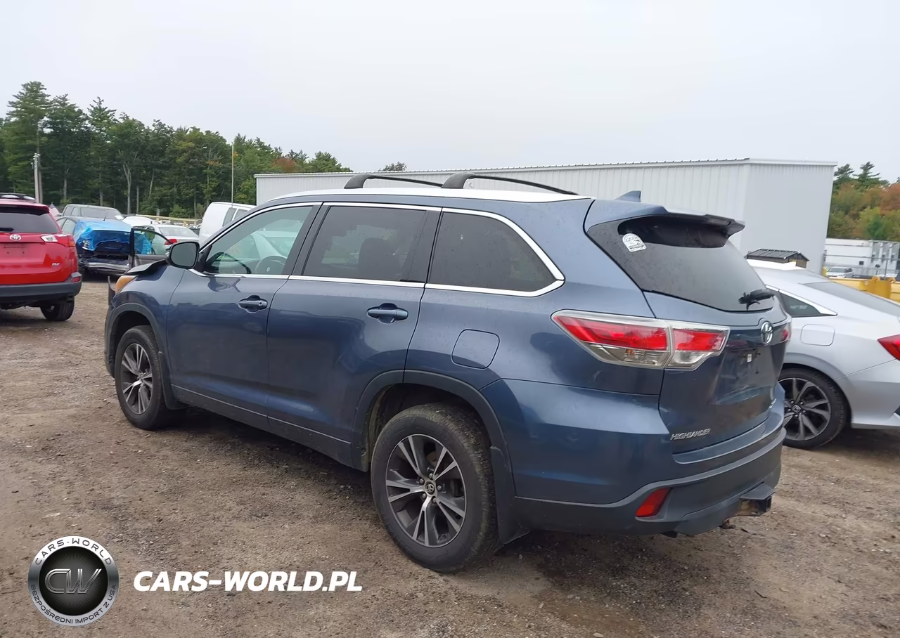 2016 Toyota Highlander Xle V6 VIN:5TDJKRFHXGS502229 - 3