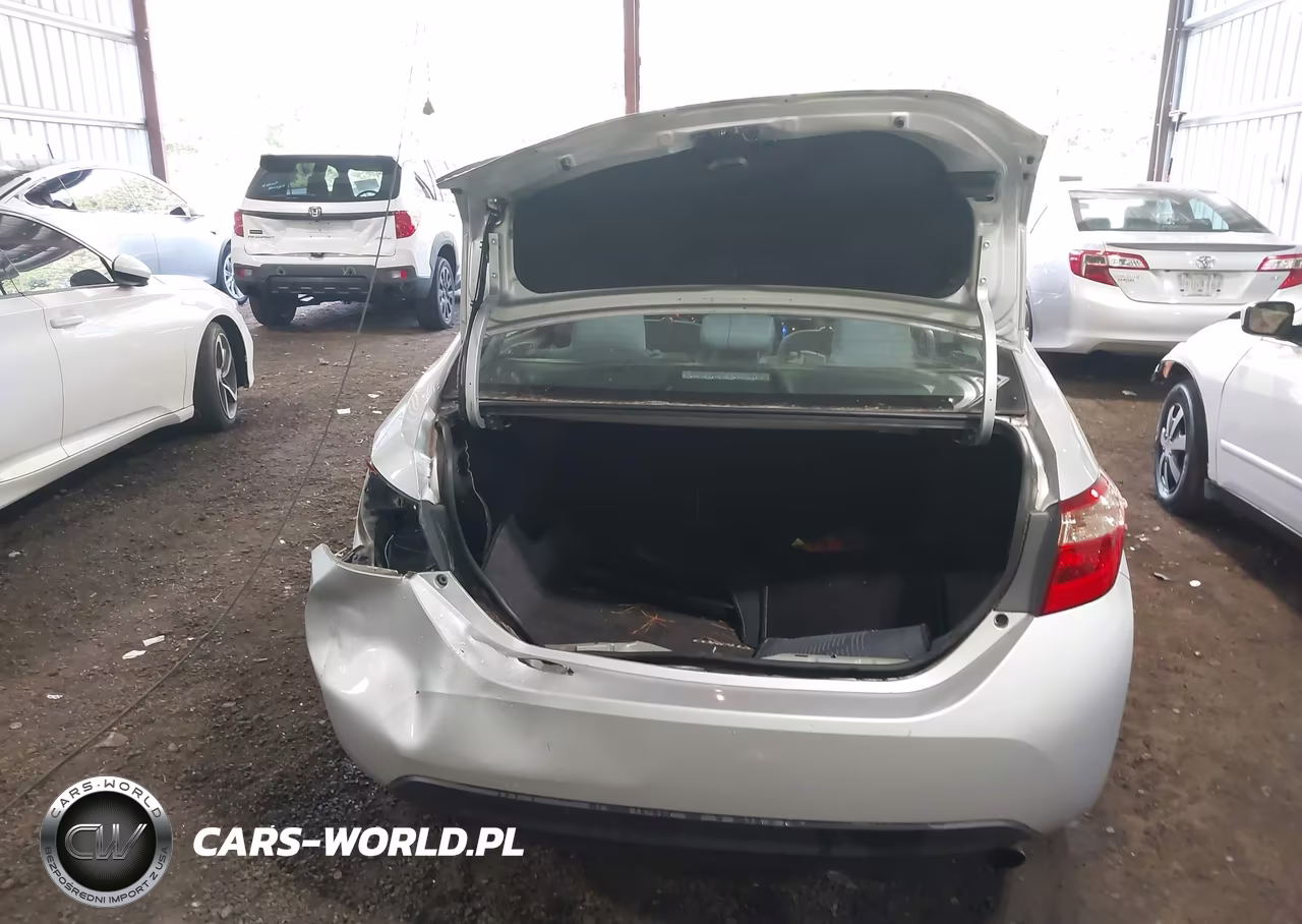 2017 Toyota Corolla Le VIN:2T1BURHE5HC807830 - 6
