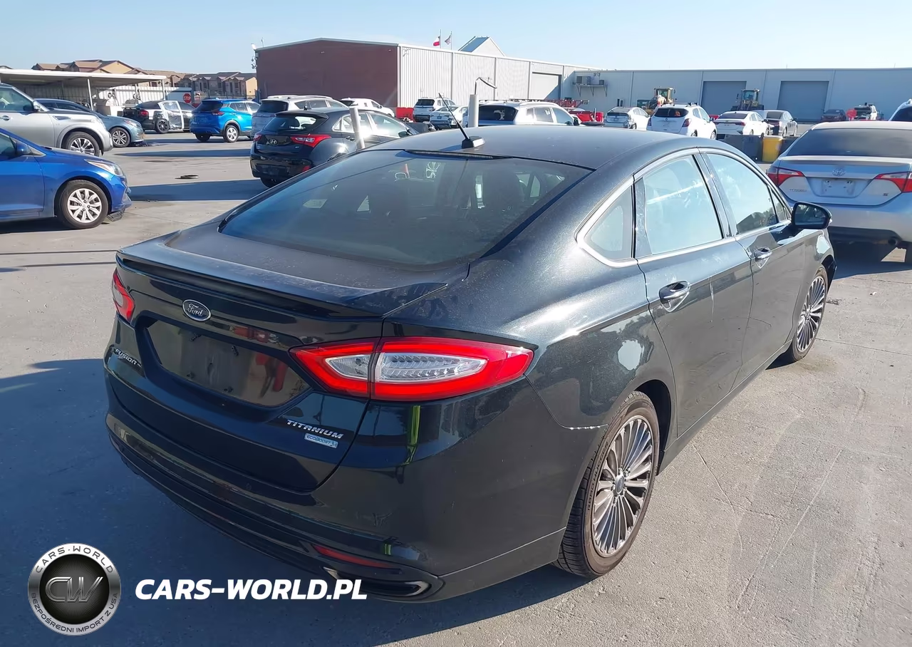 2013 Ford Fusion Titanium VIN:3FA6P0K98DR361733 - 4
