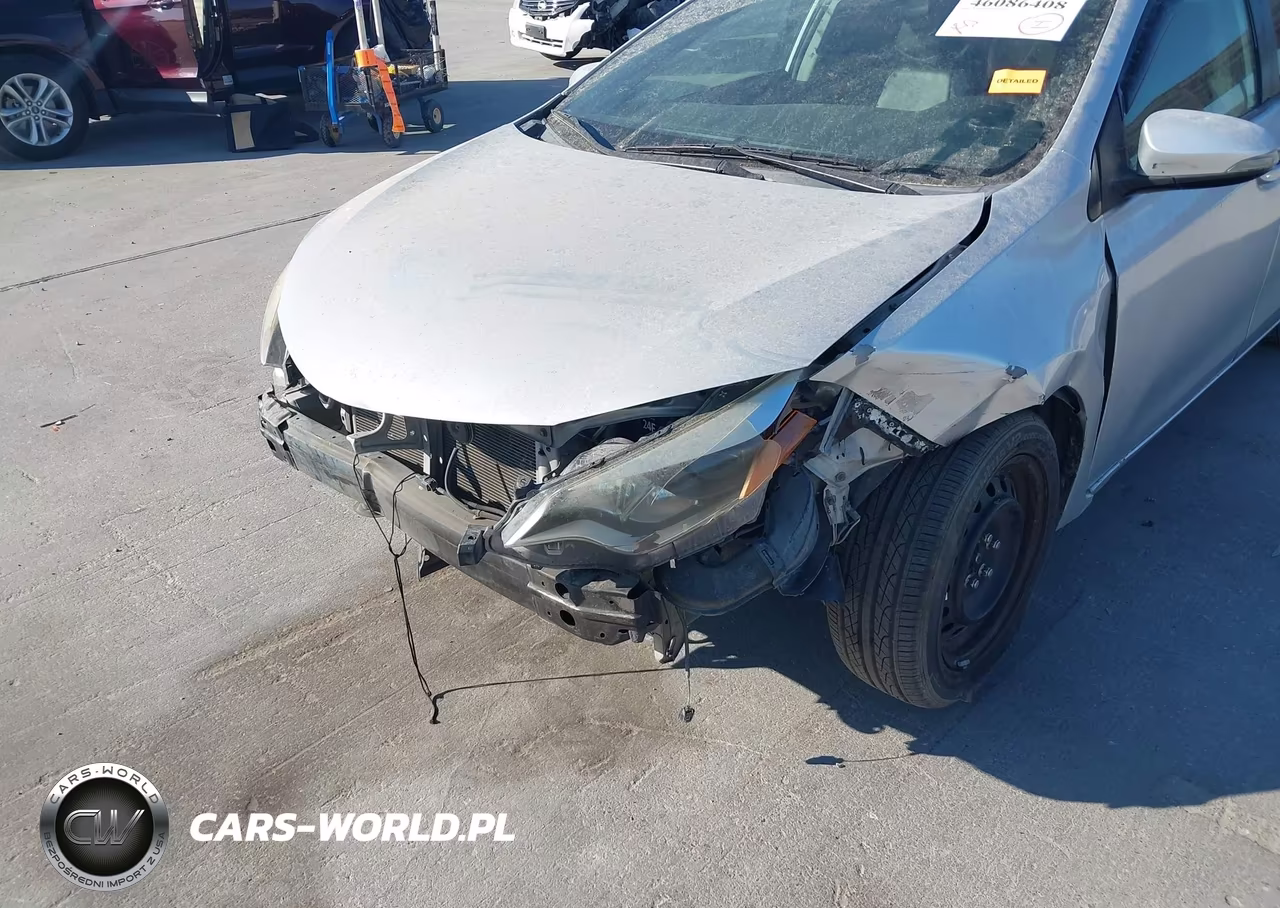 2014 Toyota Corolla S Plus VIN:5YFBURHE3EP126805 - 6