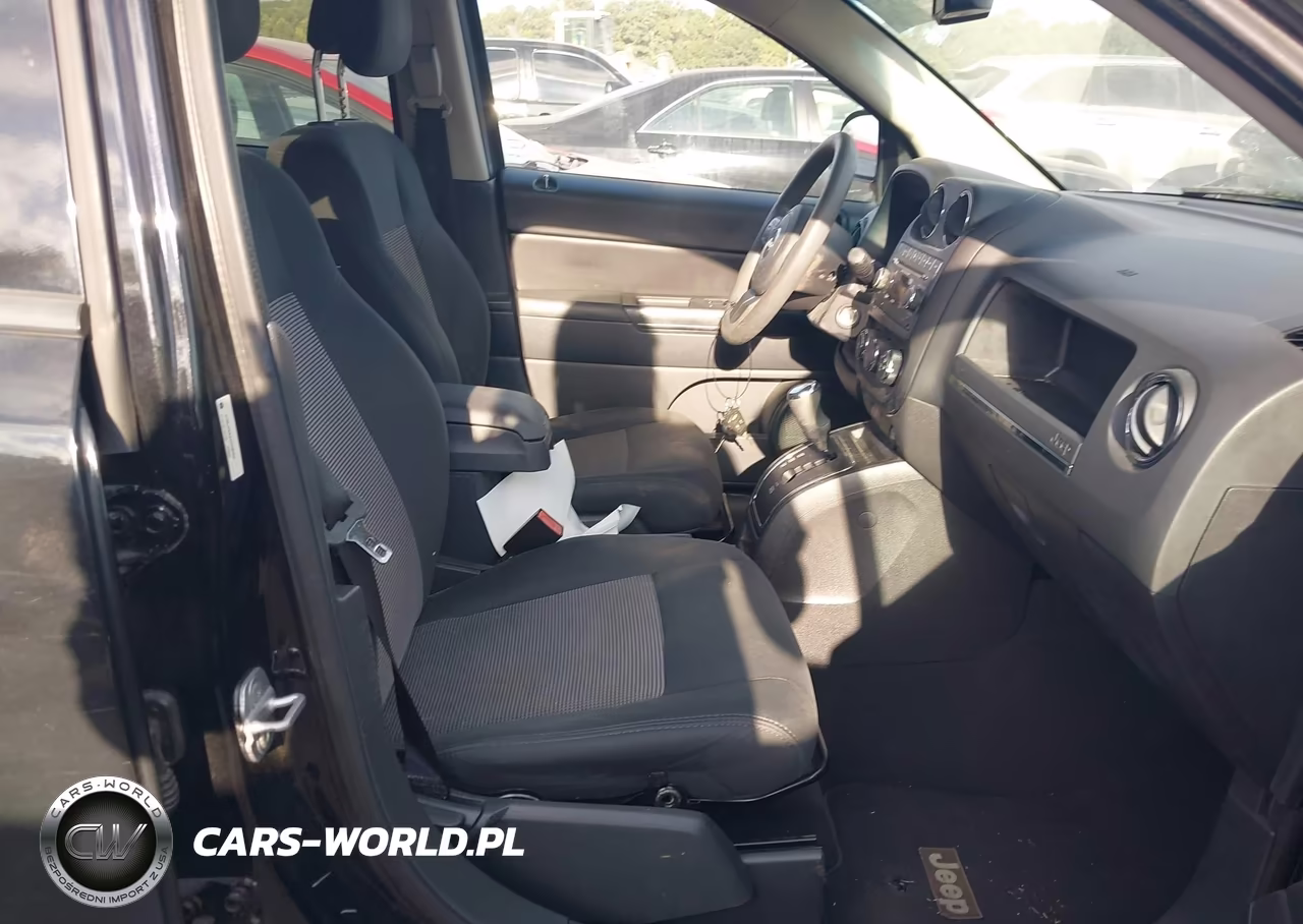 2012 Jeep Compass Sport VIN:1C4NJCBAXCD539460 - 5