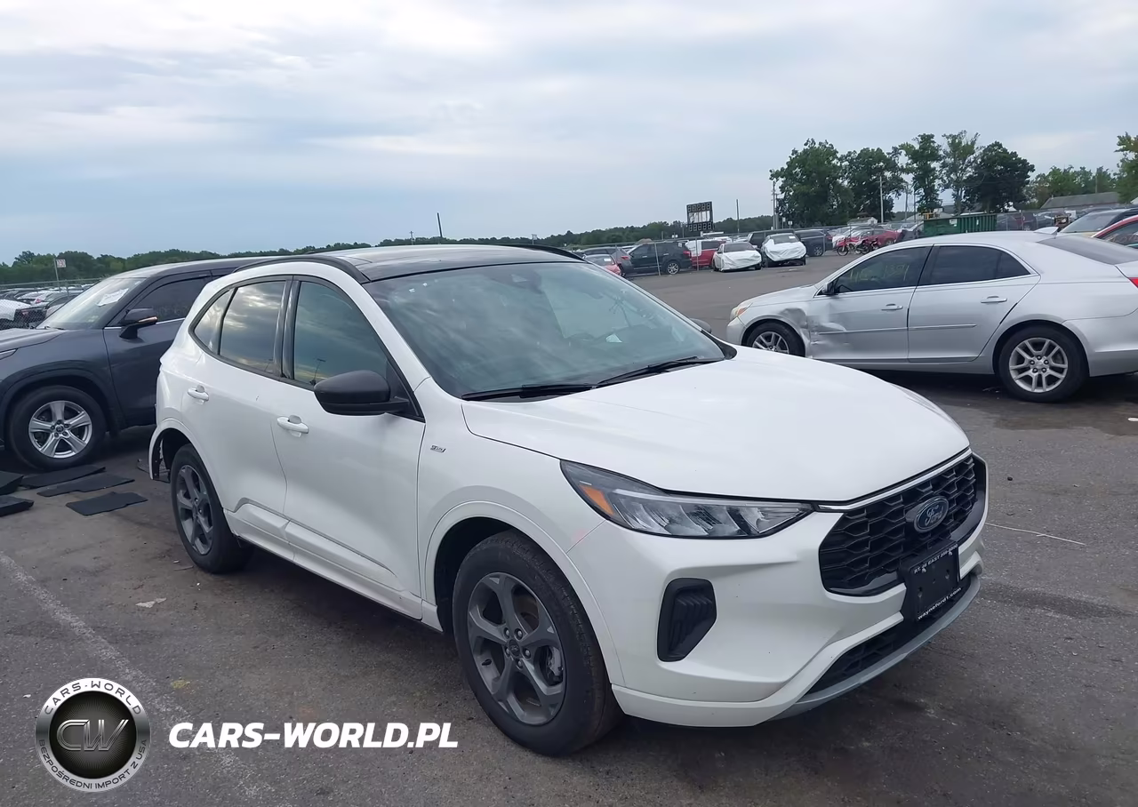 2024 Ford Escape St-Line