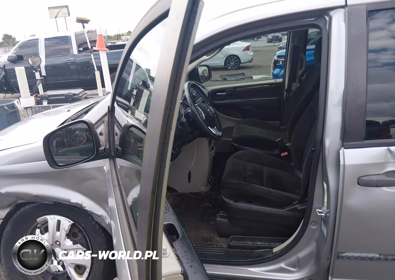 2015 Dodge Grand Caravan American Value Pkg VIN:2C4RDGBG3FR748089 - 18