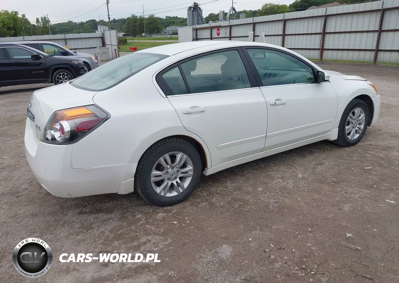 2010 Nissan Altima 2.5 S VIN:1N4AL2AP7AN423834 - 4