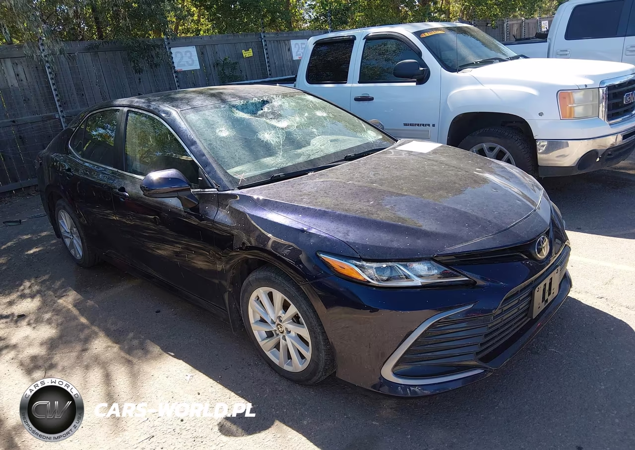 2022 Toyota Camry Le