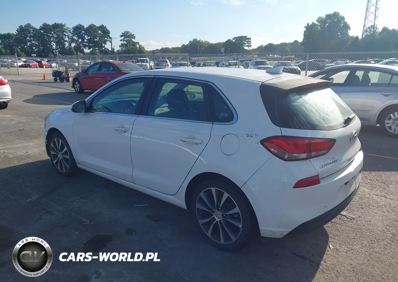 2018 Hyundai Elantra Gt VIN:KMHH35LE7JU053976 - 3