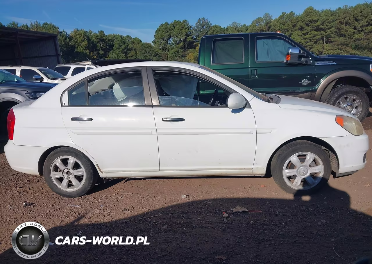 2006 Hyundai Accent Gls VIN:KMHCN46C96U028156 - 13