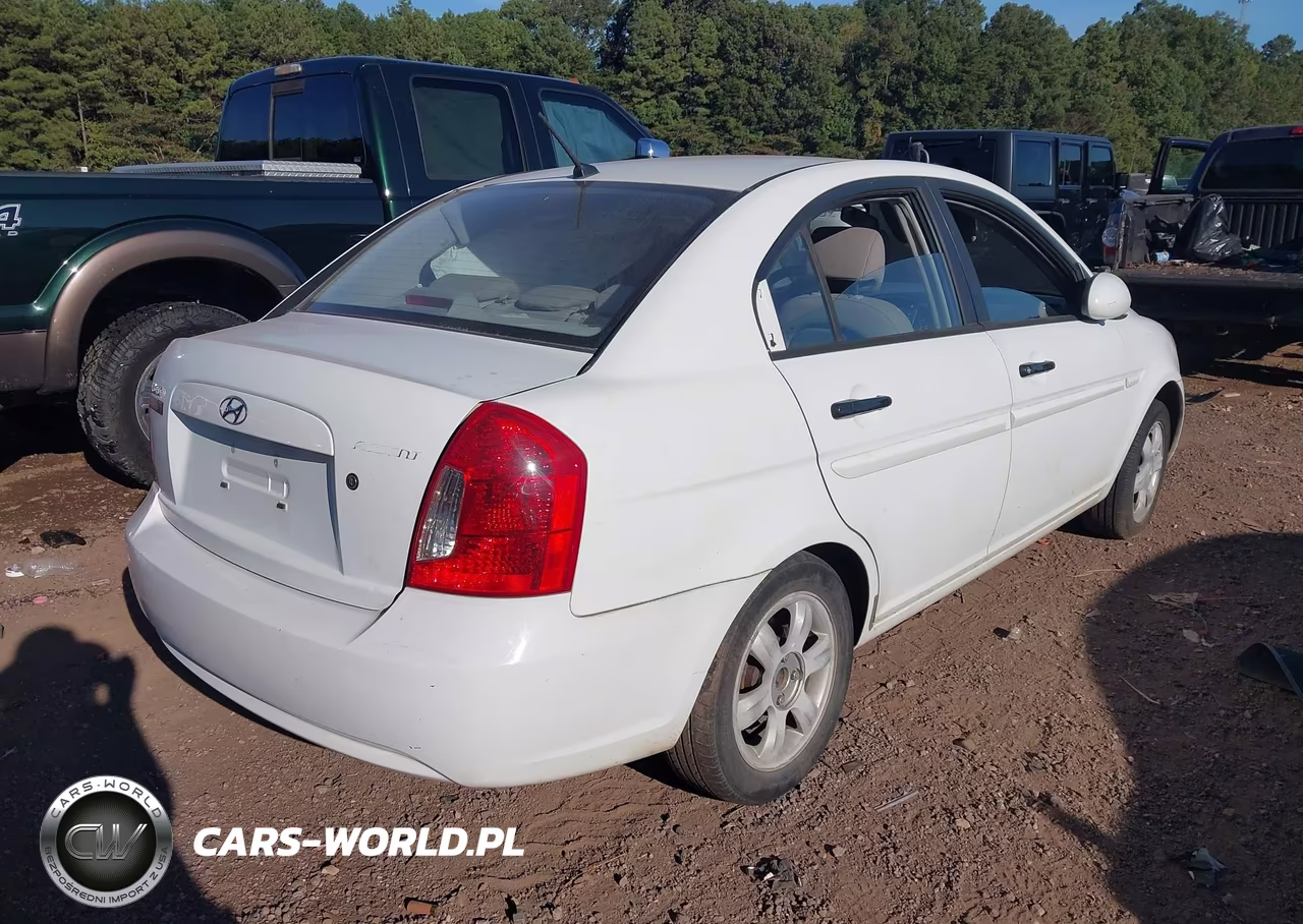 2006 Hyundai Accent Gls VIN:KMHCN46C96U028156 - 4