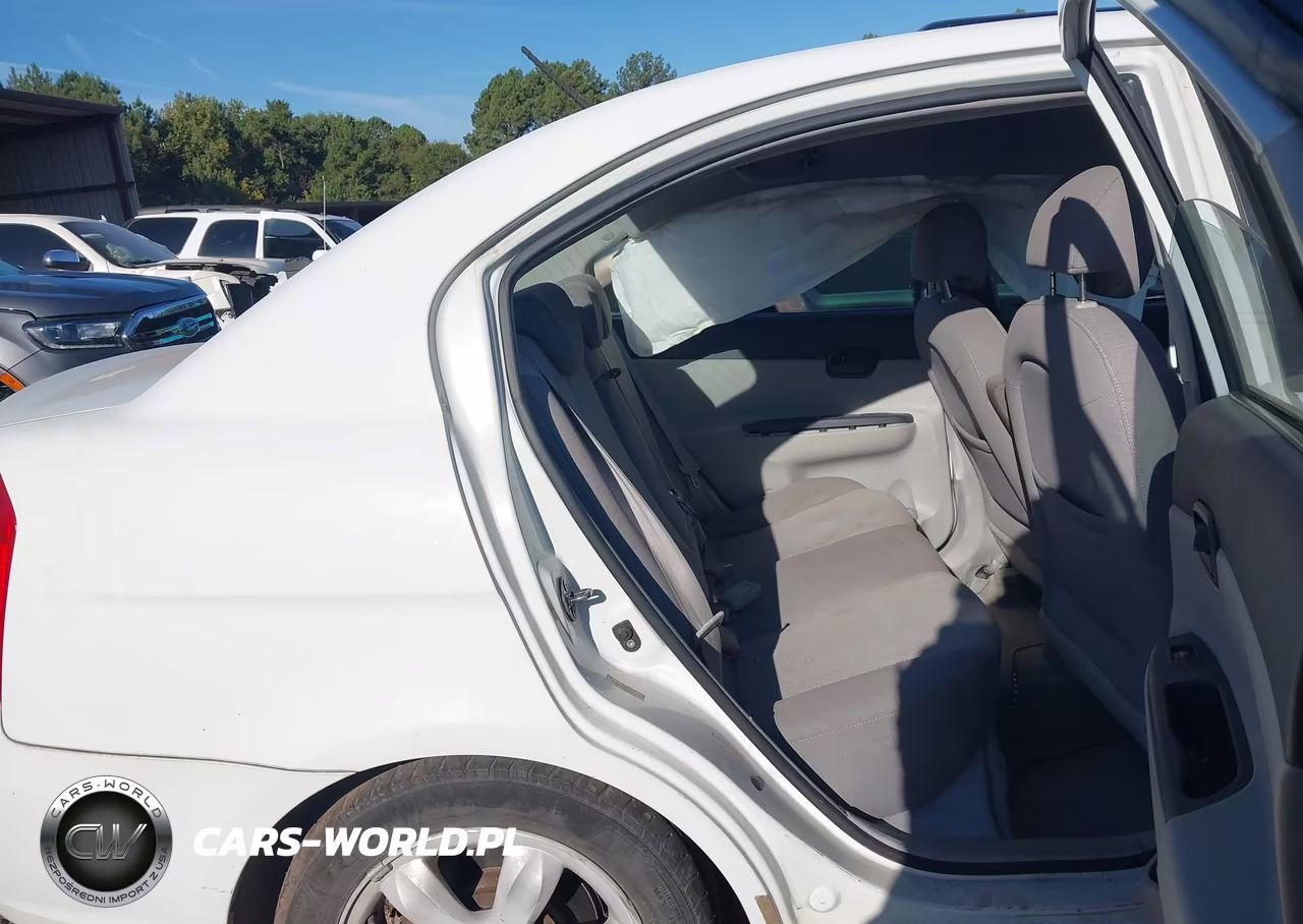 2006 Hyundai Accent Gls VIN:KMHCN46C96U028156 - 8