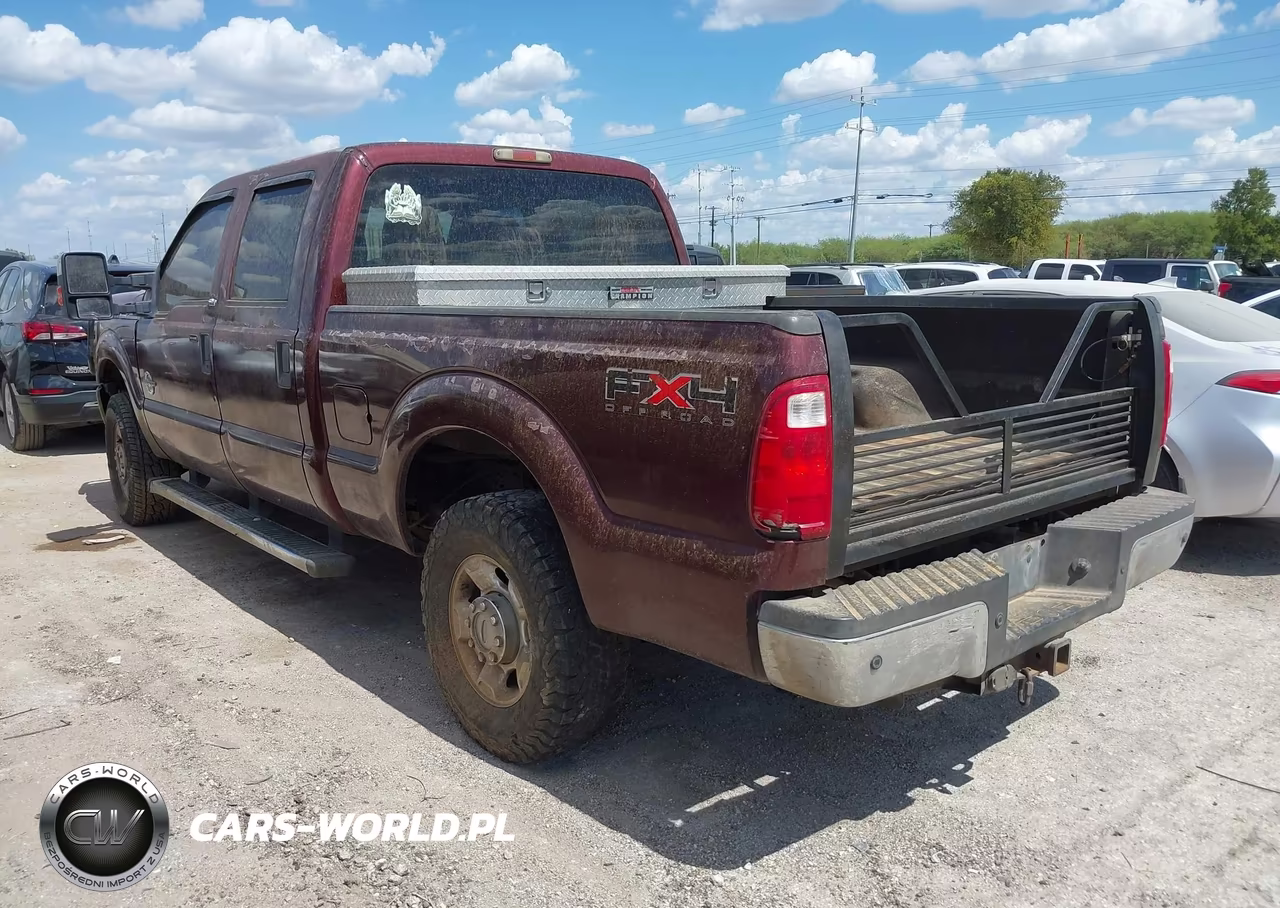 2011 Ford F-250 Xlt VIN:1FT7W2BT7BEB03857 - 3
