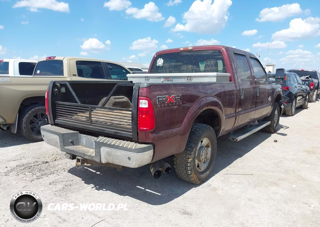 2011 Ford F-250 Xlt VIN:1FT7W2BT7BEB03857 - 4