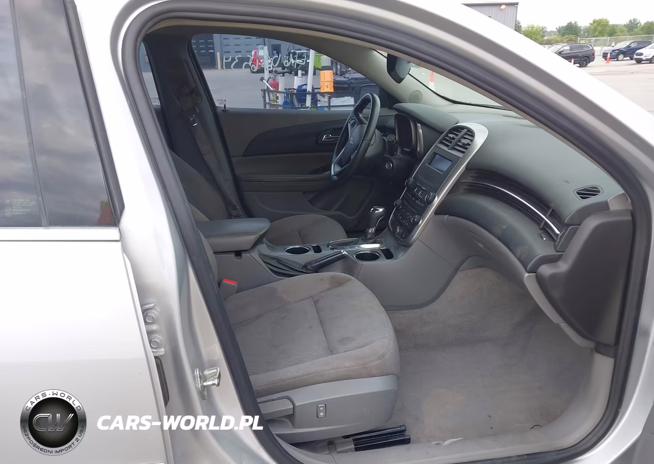 2015 Chevrolet Malibu Ls VIN:1G11B5SL8FF255223 - 5