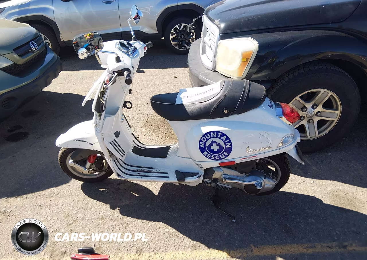 2009 Vespa Lx 150 VIN:ZAPM448F395601505 - 13