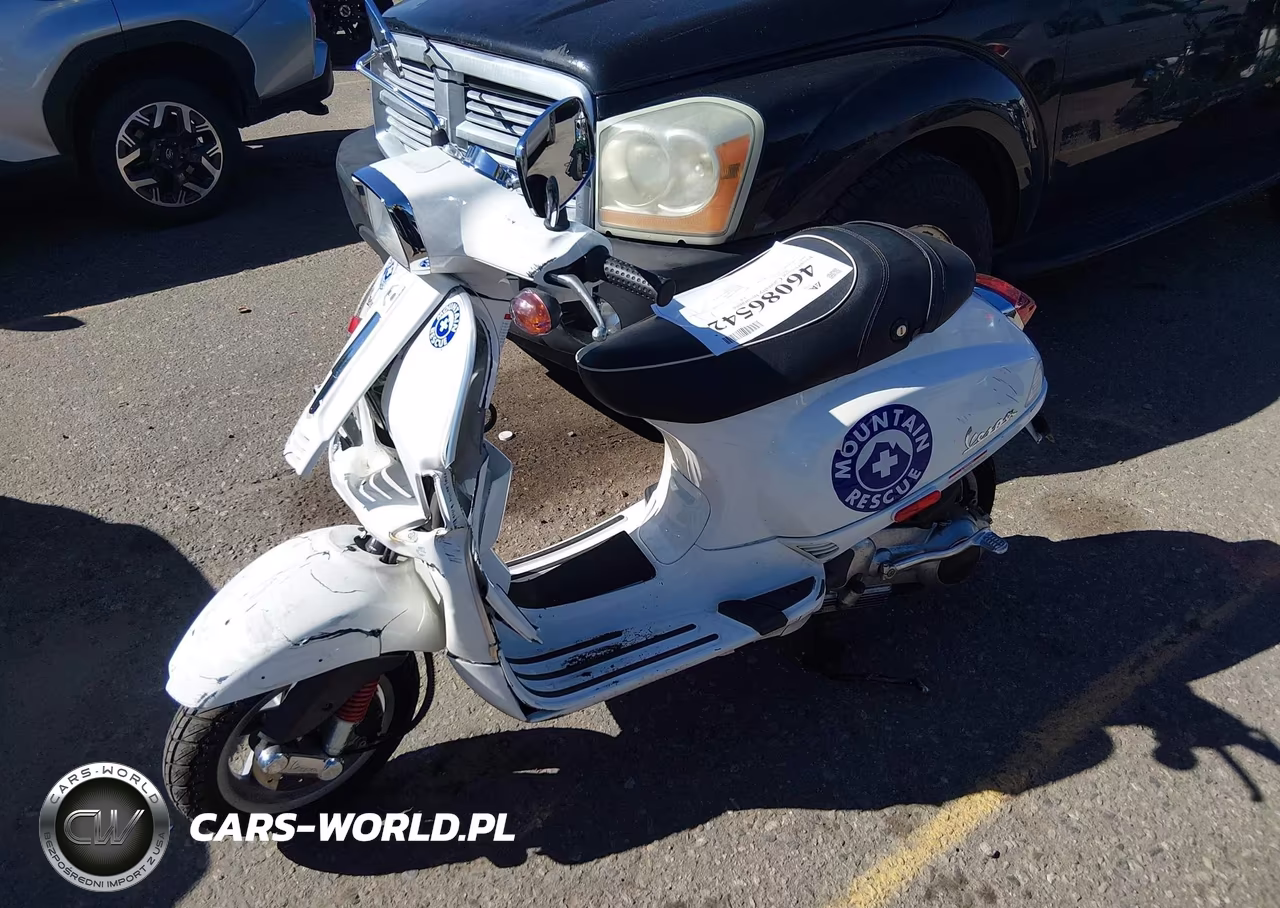 2009 Vespa Lx 150 VIN:ZAPM448F395601505 - 2