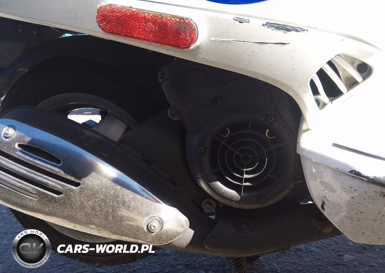 2009 Vespa Lx 150 VIN:ZAPM448F395601505 - 8