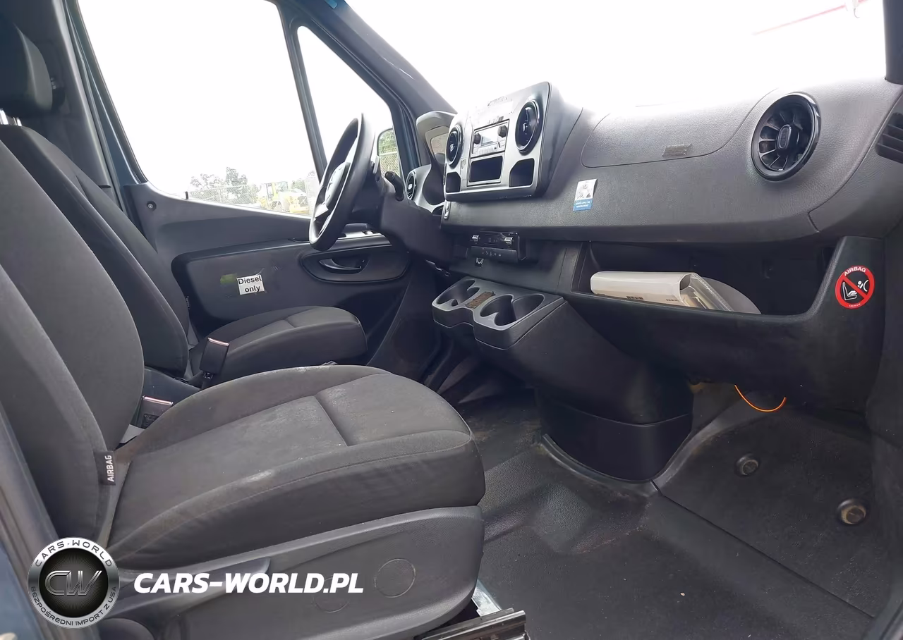 2019 Mercedes-Benz Sprinter 2500 High Roof V6 VIN:WD4PF0CD6KT004928 - 5