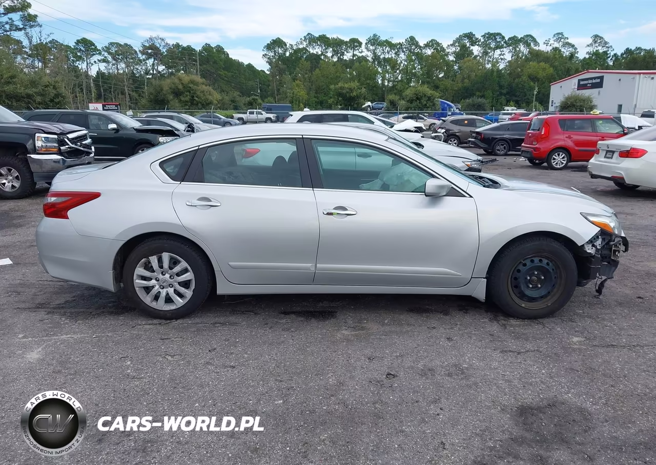 2018 Nissan Altima 2.5 S VIN:1N4AL3AP5JC254351 - 13