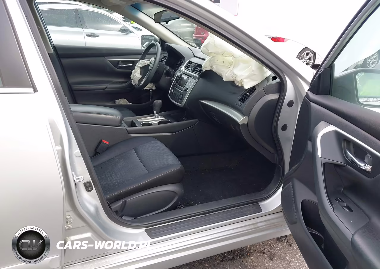 2018 Nissan Altima 2.5 S VIN:1N4AL3AP5JC254351 - 5