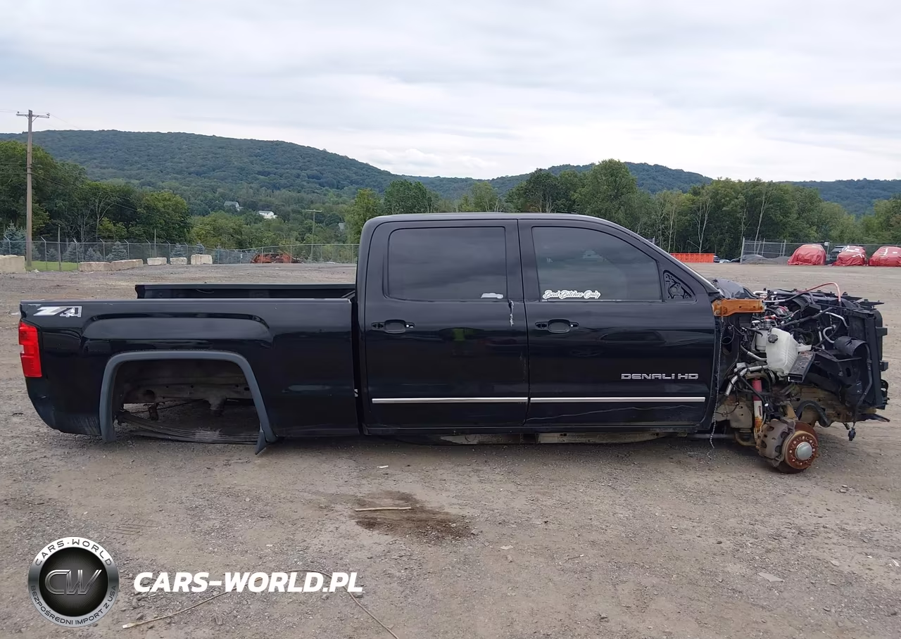 2015 GMC Sierra 2500Hd Denali VIN:1GT120E87FF641018 - 13