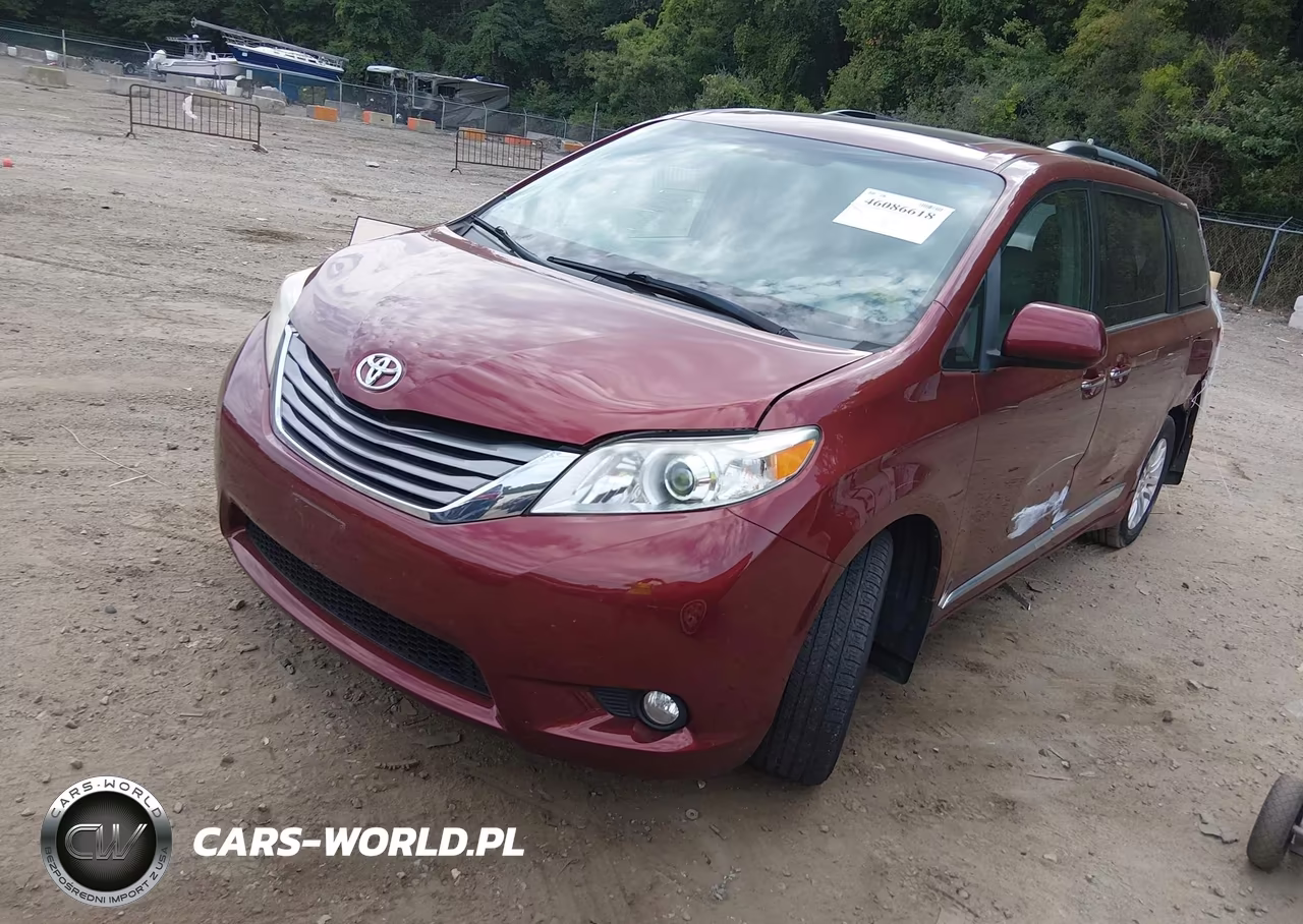2017 Toyota Sienna Xle 8 Passenger VIN:5TDYZ3DC1HS818733 - 2