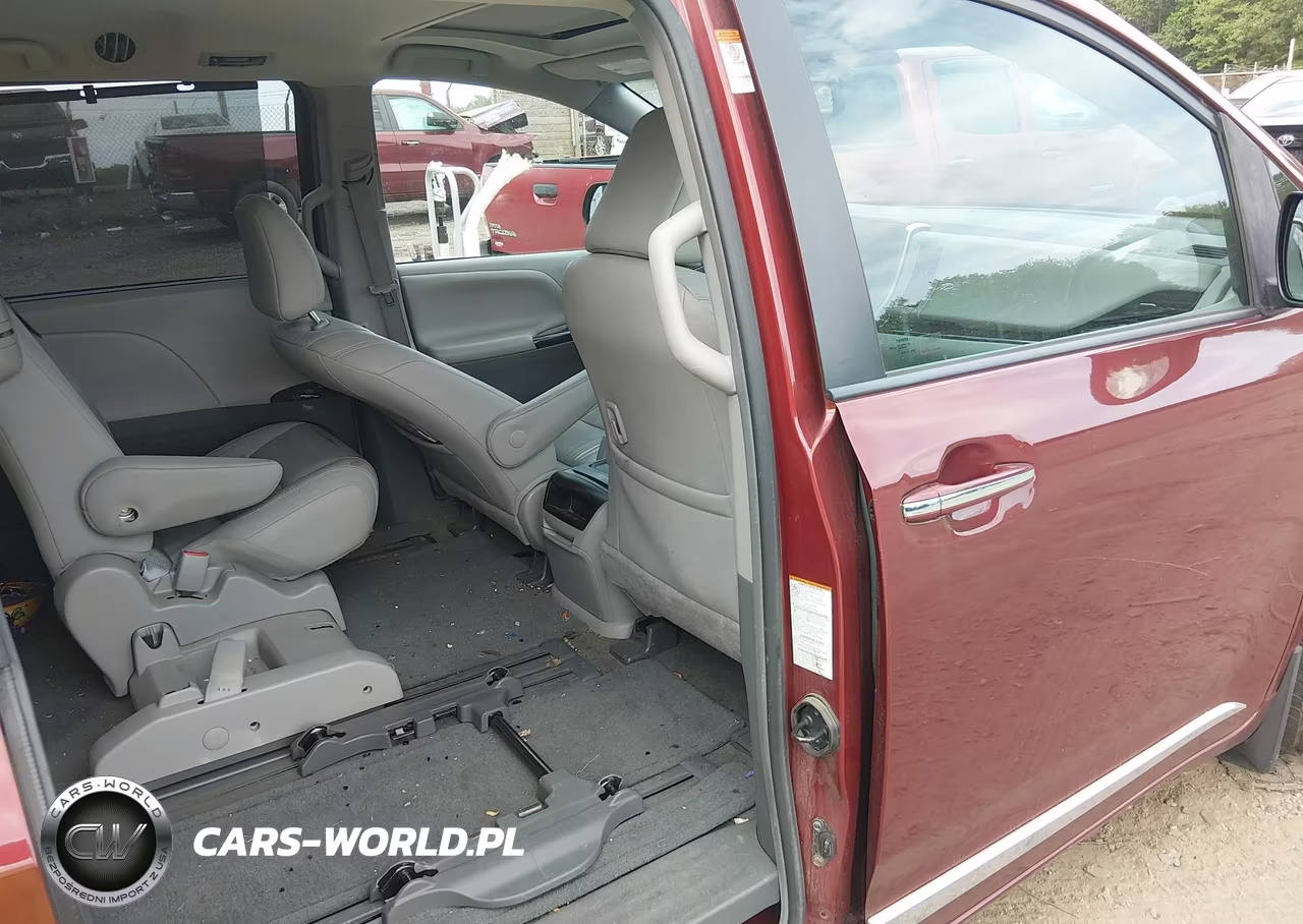 2017 Toyota Sienna Xle 8 Passenger VIN:5TDYZ3DC1HS818733 - 8