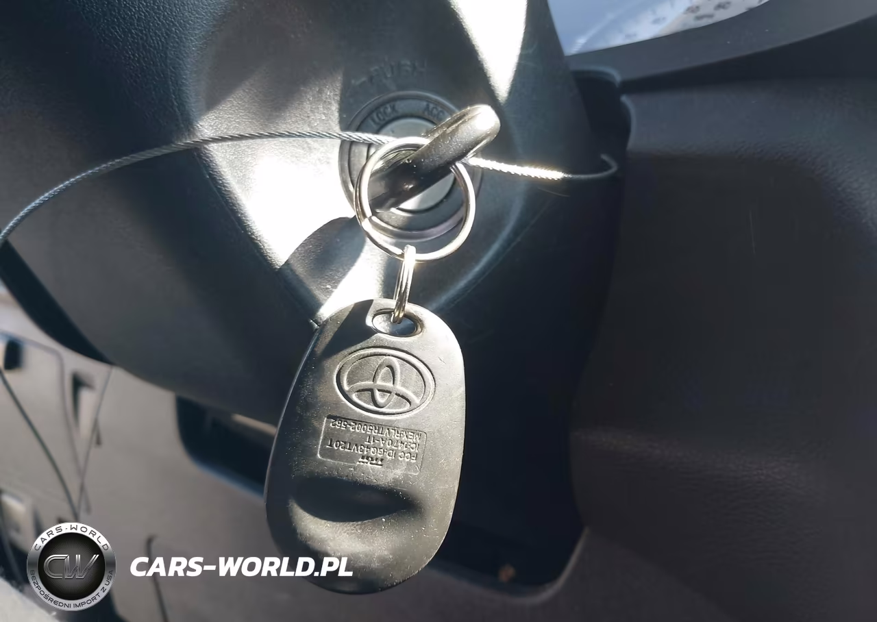 2015 Toyota Sienna Se 8 Passenger VIN:5TDXK3DC3FS559000 - 11