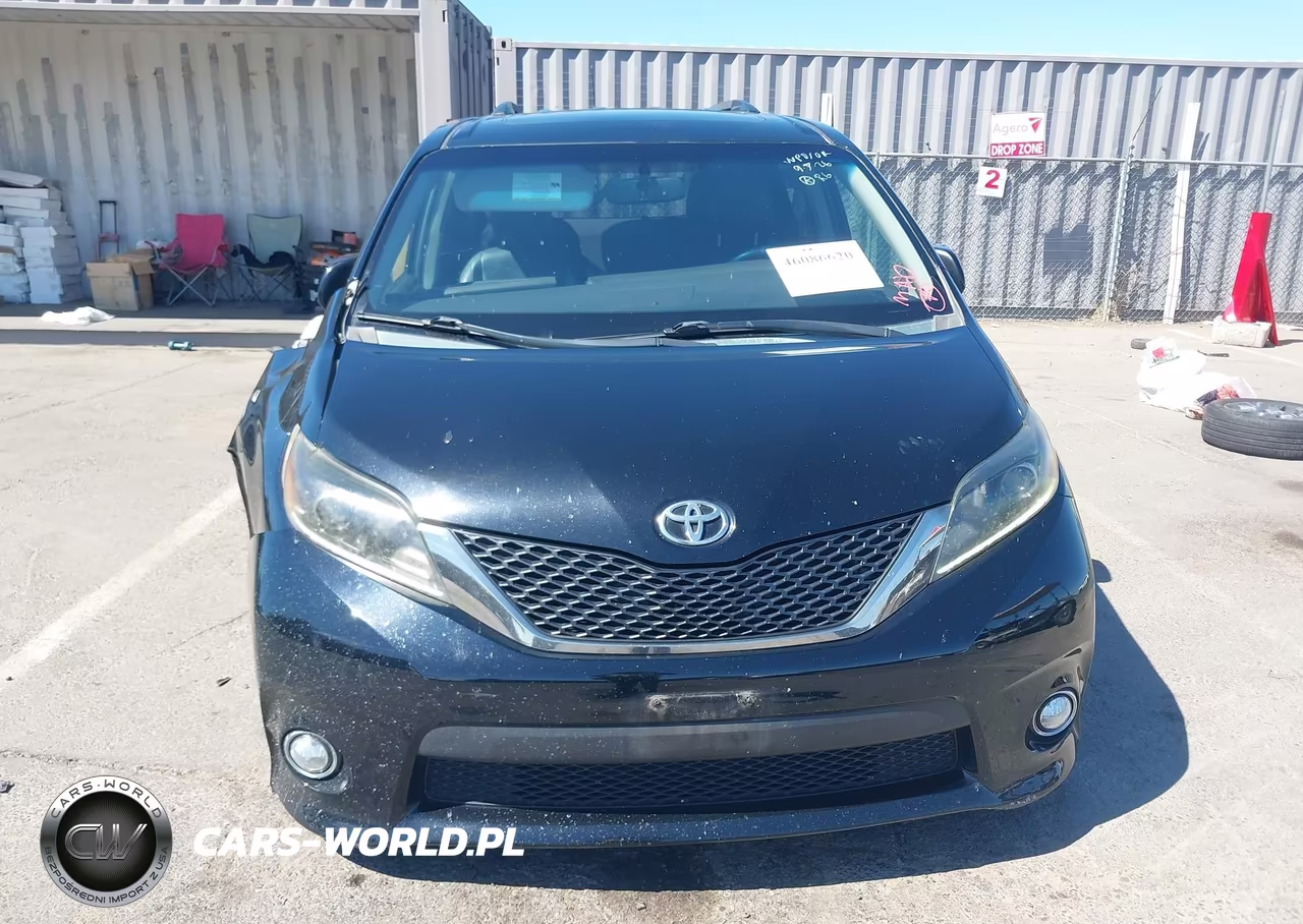 2015 Toyota Sienna Se 8 Passenger VIN:5TDXK3DC3FS559000 - 13