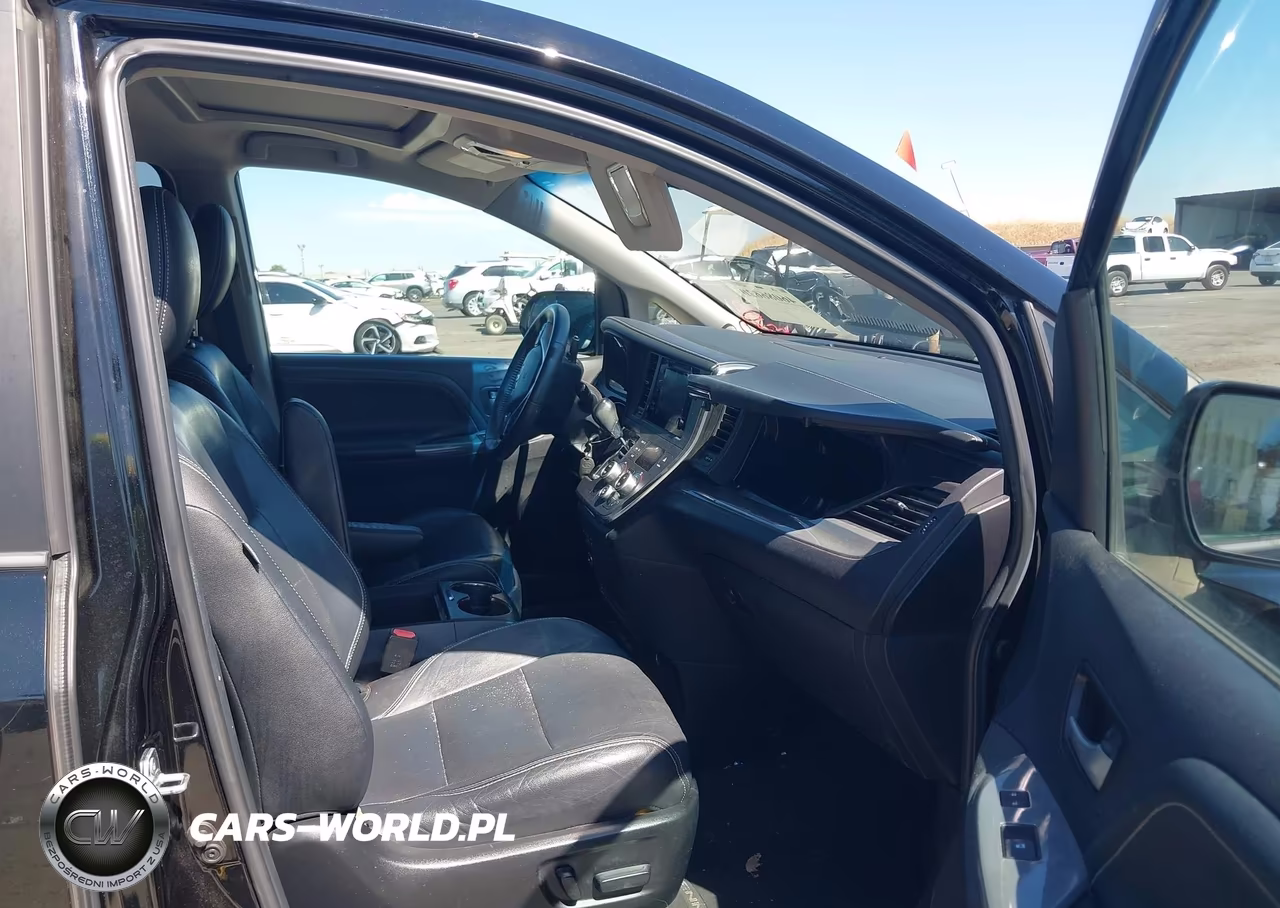 2015 Toyota Sienna Se 8 Passenger VIN:5TDXK3DC3FS559000 - 5