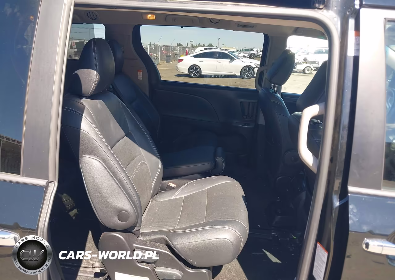 2015 Toyota Sienna Se 8 Passenger VIN:5TDXK3DC3FS559000 - 8
