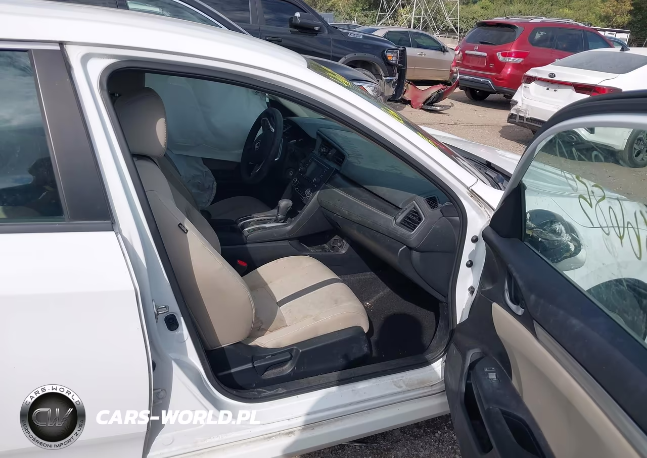 2017 Honda Civic Lx VIN:19XFC2F5XHE015382 - 5