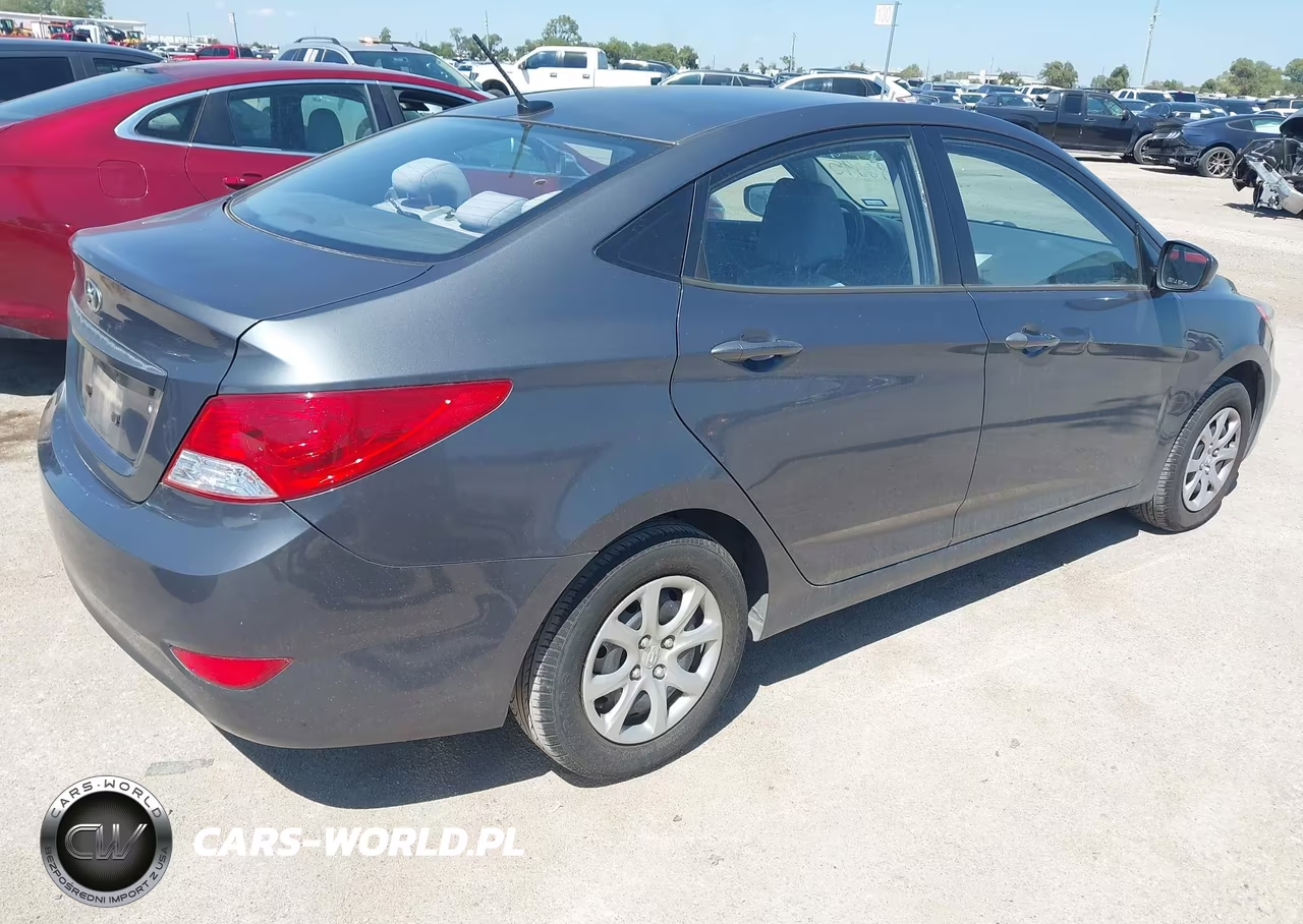2012 Hyundai Accent Gls VIN:KMHCT4AE3CU241761 - 4