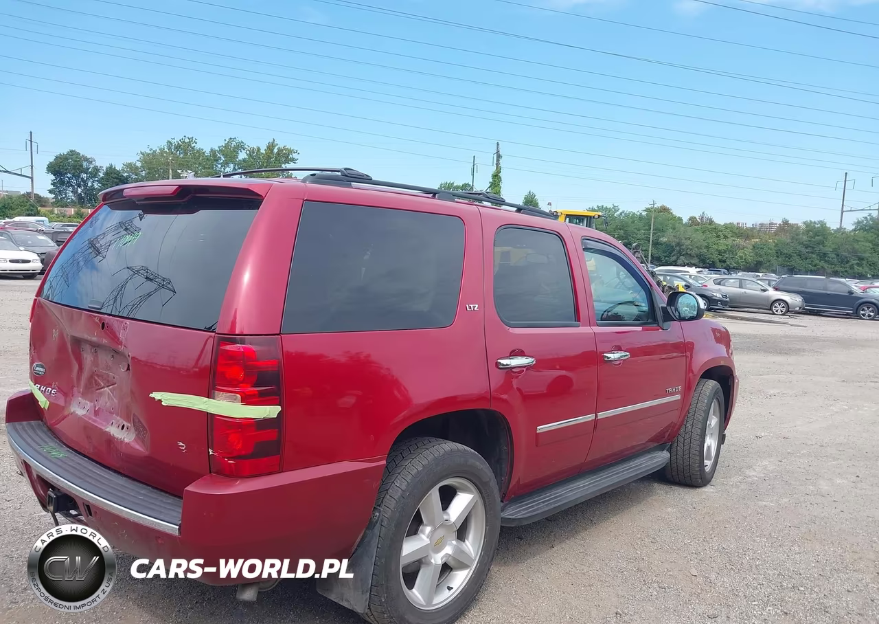 2014 Chevrolet Tahoe Ltz VIN:1GNSKCE08ER116134 - 4