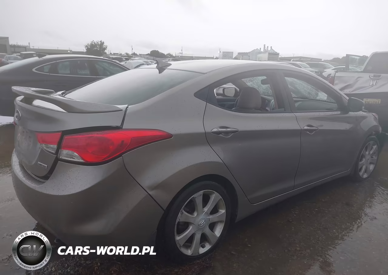 2013 Hyundai Elantra Limited VIN:5NPDH4AE1DH232935 - 4