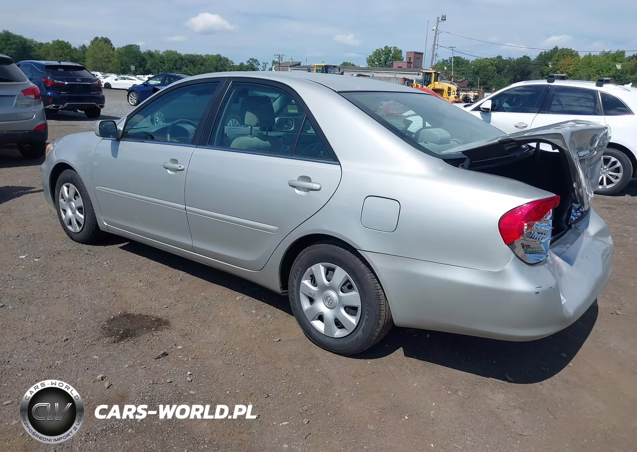 2003 Toyota Camry Le VIN:4T1BE32K23U729149 - 3