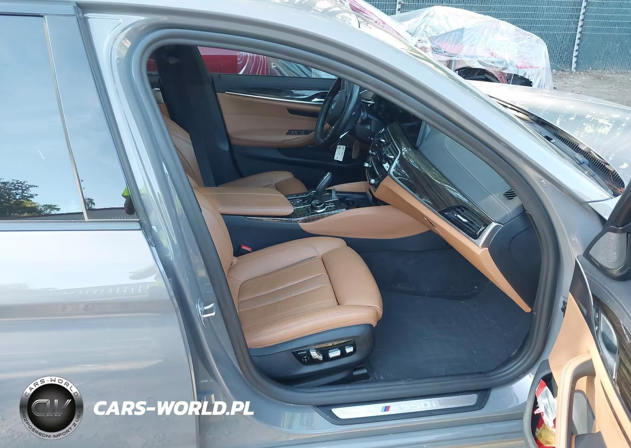 2021 BMW M550I xDrive VIN:WBA13BK07MCF97303 - 5