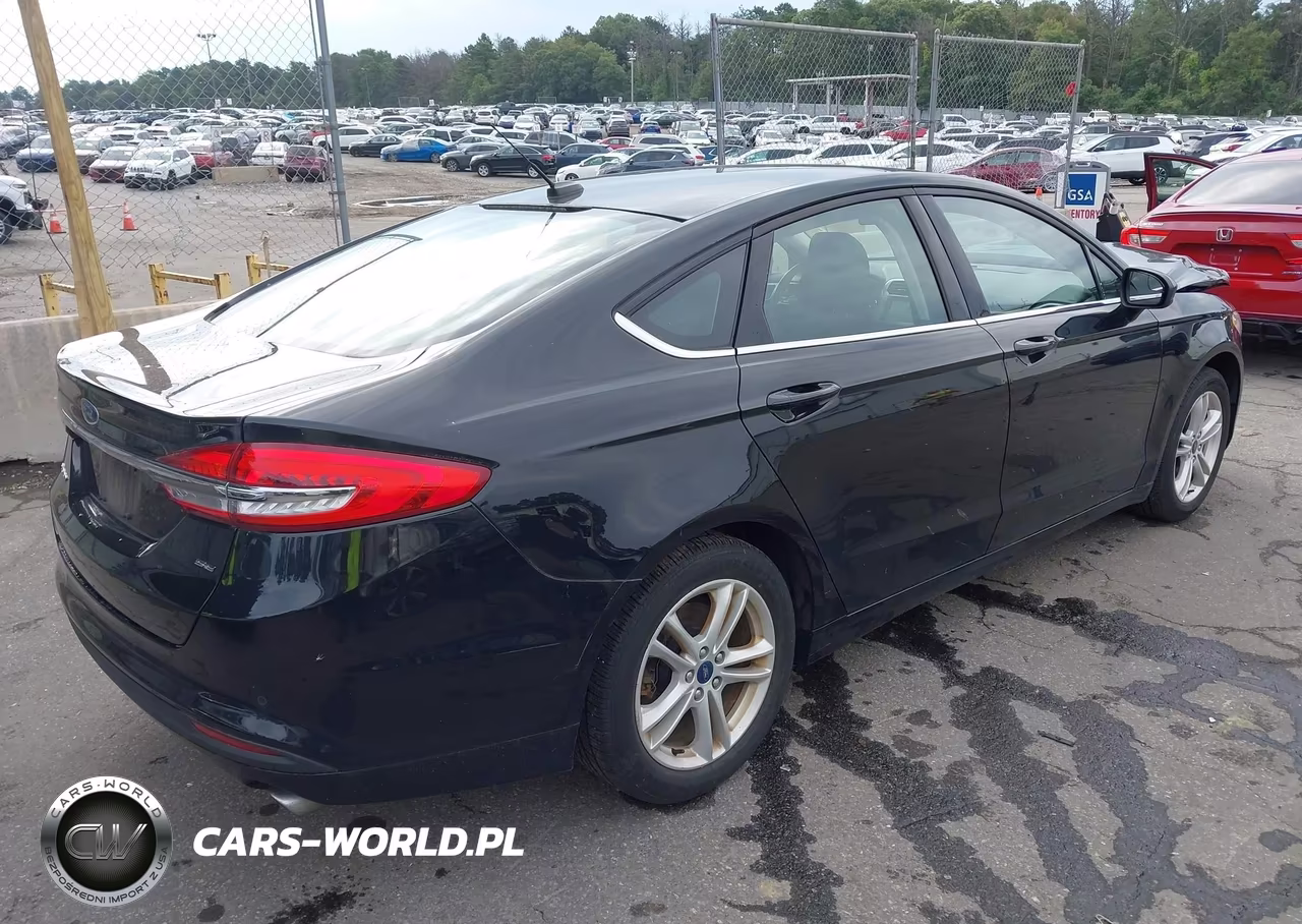 2018 Ford Fusion Se VIN:3FA6P0HD5JR282995 - 4