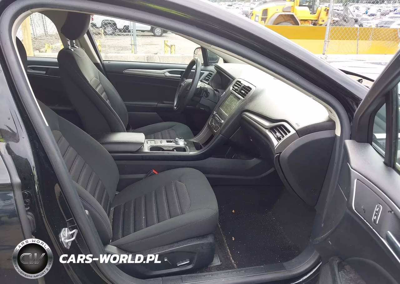 2018 Ford Fusion Se VIN:3FA6P0HD5JR282995 - 5