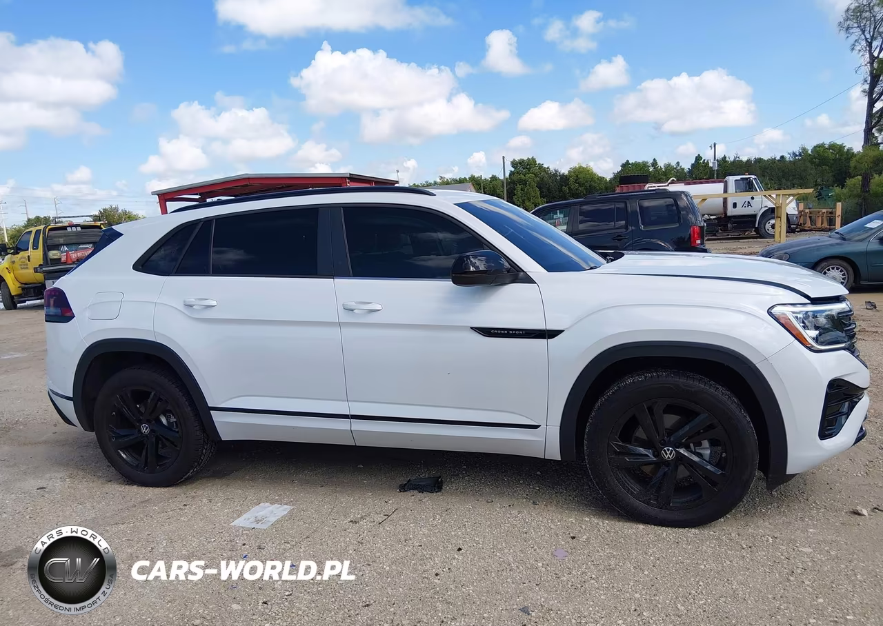 2025 Volkswagen Atlas Cross Sport 2.0T Sel R-Line Black VIN:1V2AE2CA3SC202854 - 13