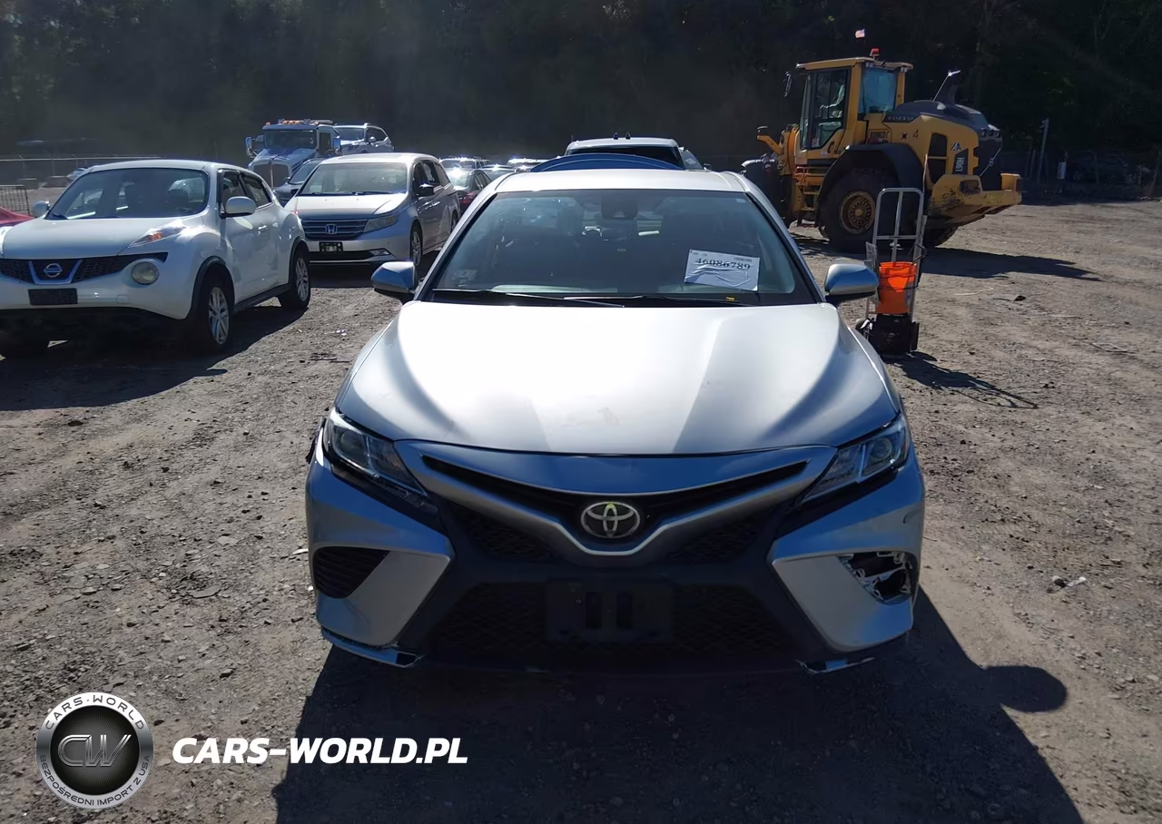 2018 Toyota Camry Se VIN:JTNB11HK2J3016231 - 12