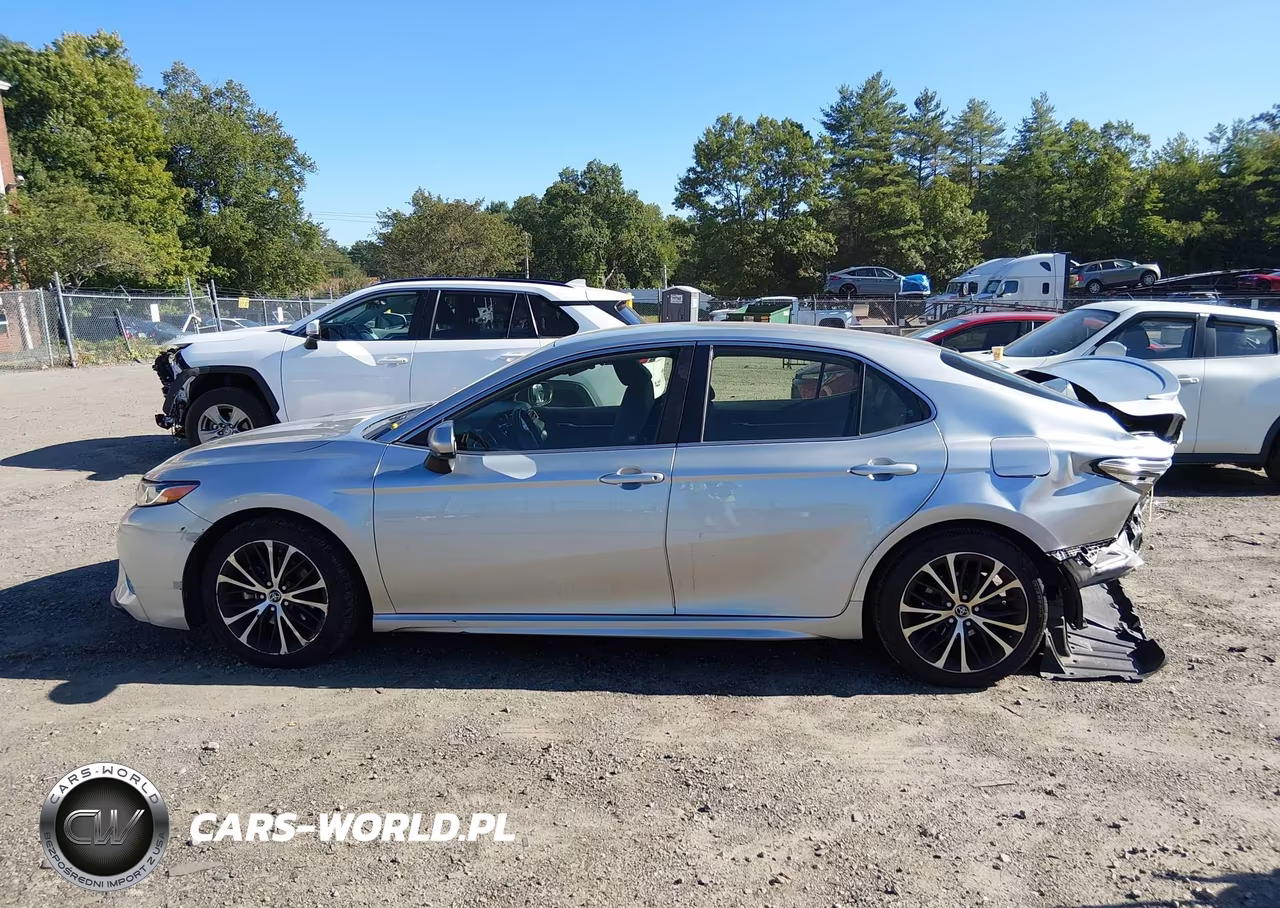 2018 Toyota Camry Se VIN:JTNB11HK2J3016231 - 14