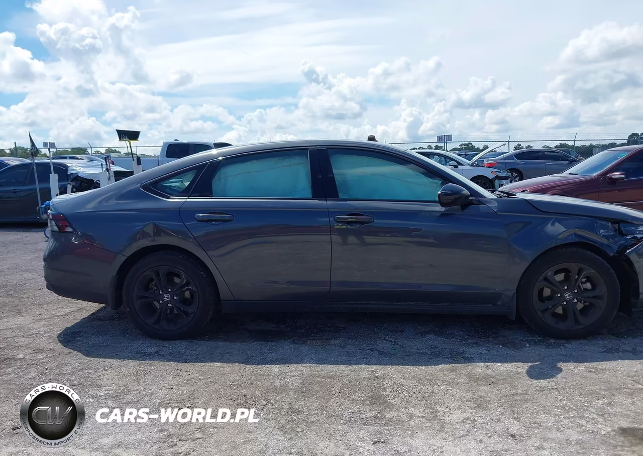 2025 Honda Accord Se VIN:1HGCY1F48SA047135 - 13