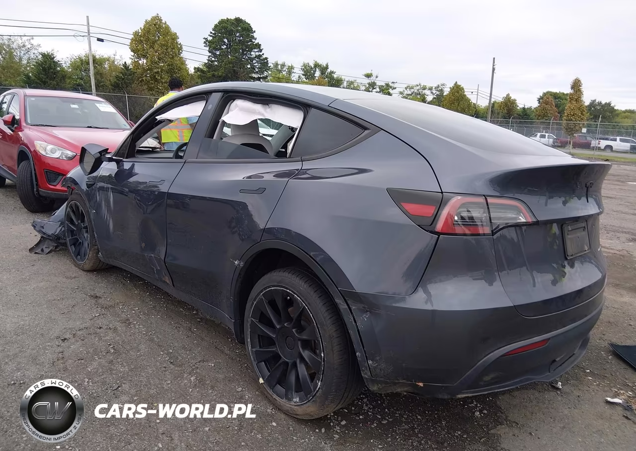2023 Tesla Model Y Awd-Long Range Dual Motor All-Wheel Drive VIN:7SAYGDEE9PF597576 - 3